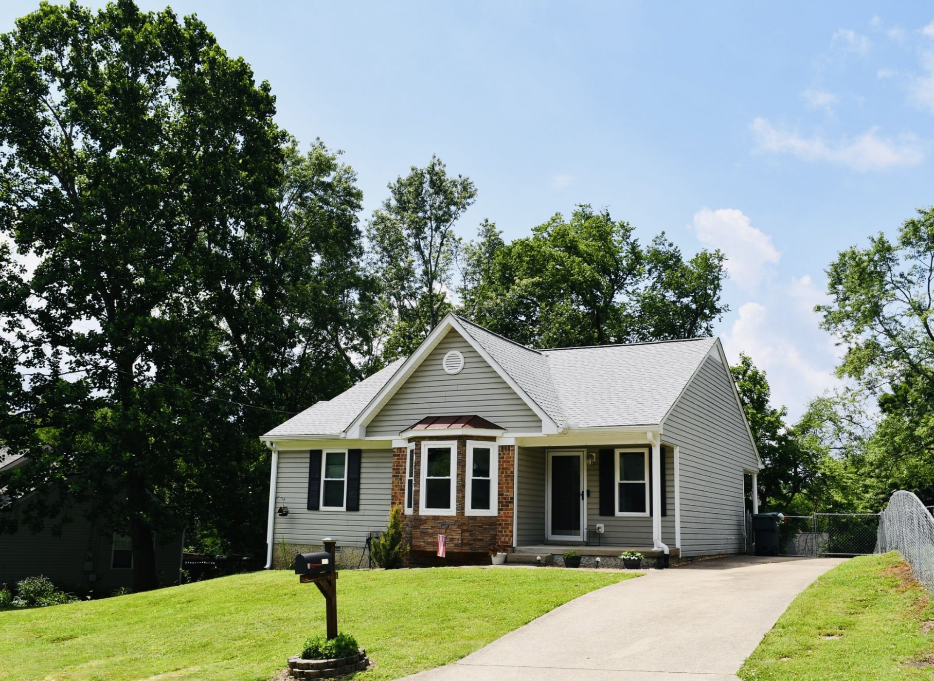 3217 Dockside Dr, Hermitage, TN 37076 Main Photo