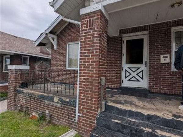 32 Blakemore Place , St Louis, MO 63121