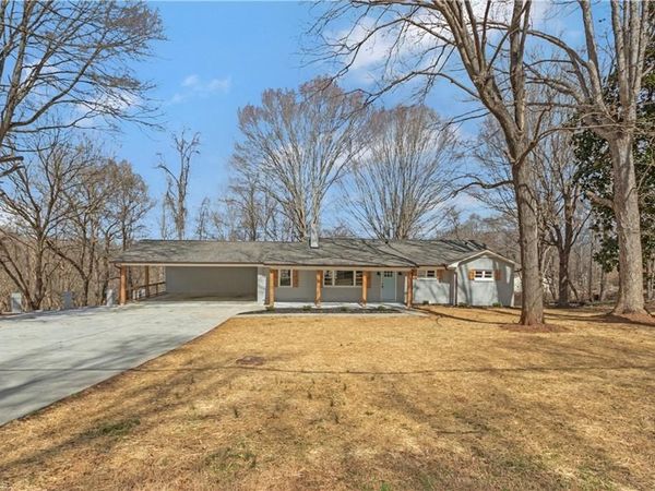 334 Country Lane , Mocksville, NC 27028