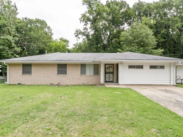 7801 McDaniel Drive, Little Rock, AR 72209