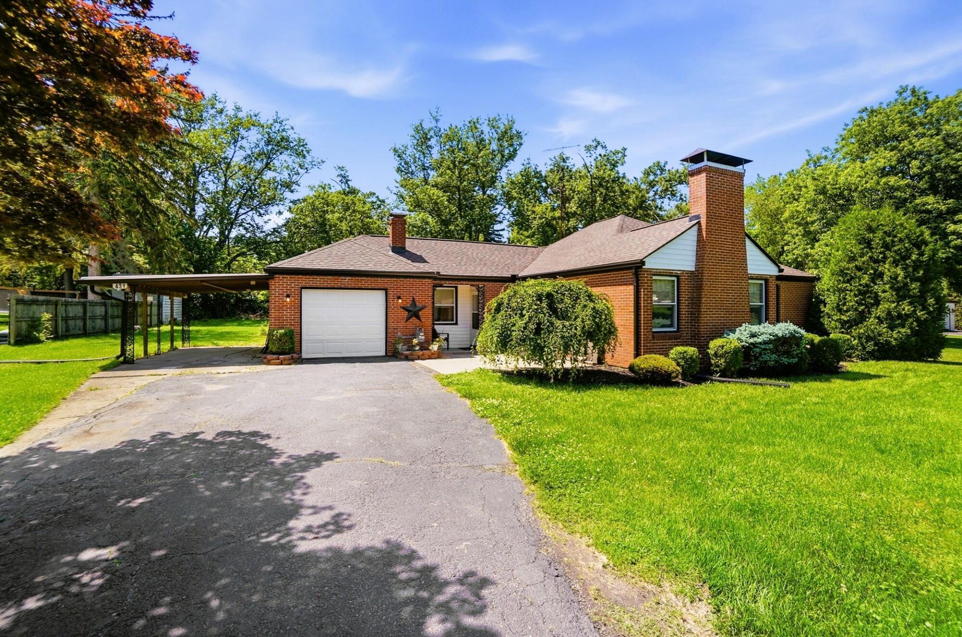 431 Meadow Lane, Springfield, OH 45505 Main Photo