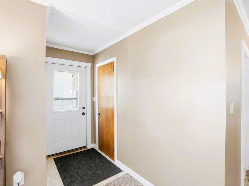 431 Meadow Lane, Springfield, OH 45505 Photo 10