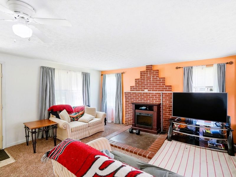 431 Meadow Lane, Springfield, OH 45505 Photo 4
