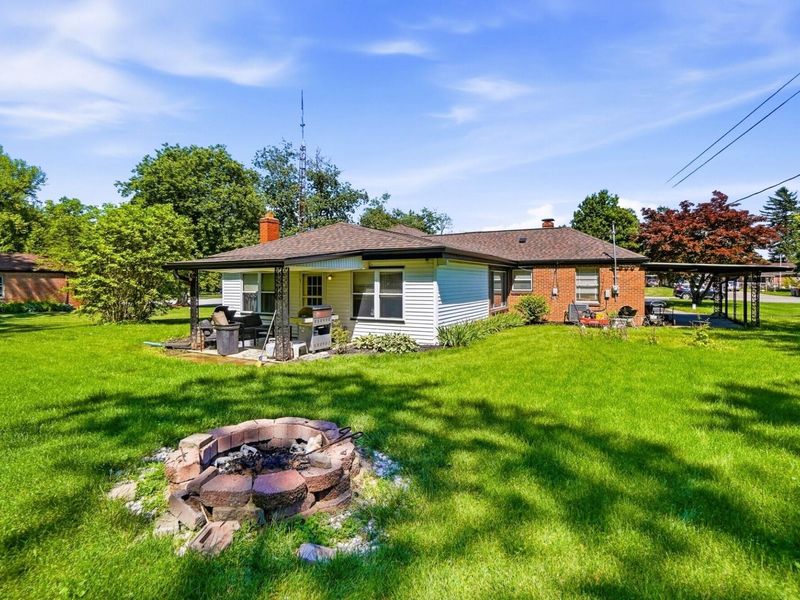 431 Meadow Lane, Springfield, OH 45505 Photo 5