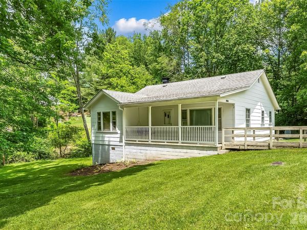 127 Stafford Road , Spruce Pine, NC 28777