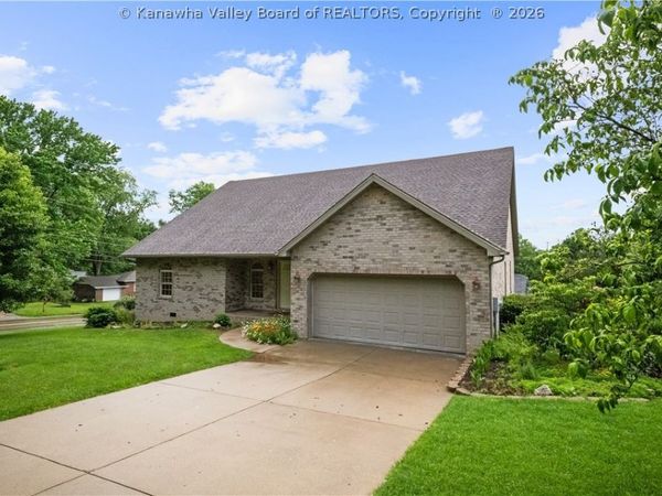 91 Dominic Drive, Scott Depot, WV 25560