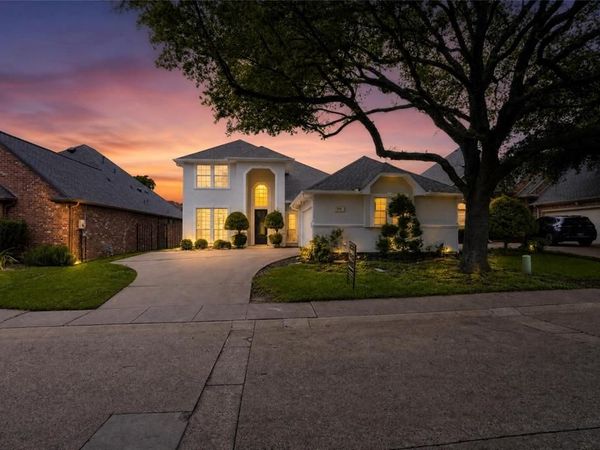 909 Saint Andrews Place, DeSoto, TX 75115