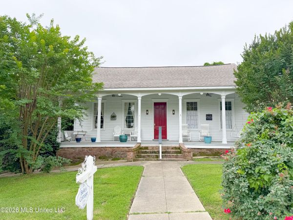 914 State Street, Natchez, MS 39120