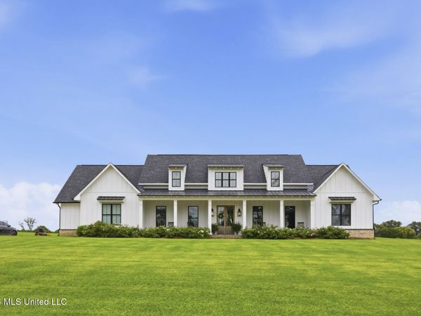 120 Winchester Drive, Flora, MS 39071