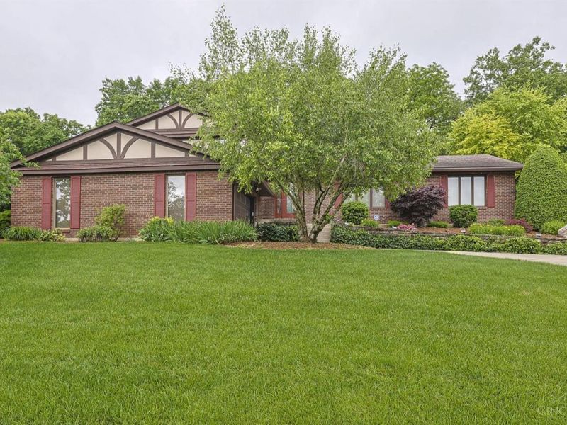 19 Lora Lane, Hamilton, OH 45013 Photo 1