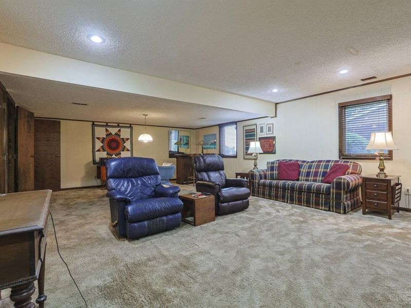 19 Lora Lane, Hamilton, OH 45013 Photo 35