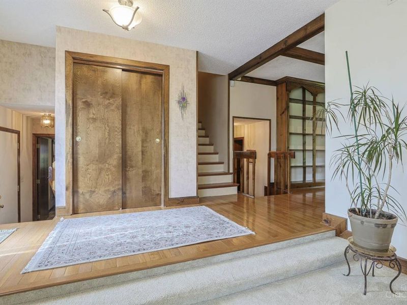 19 Lora Lane, Hamilton, OH 45013 Photo 4