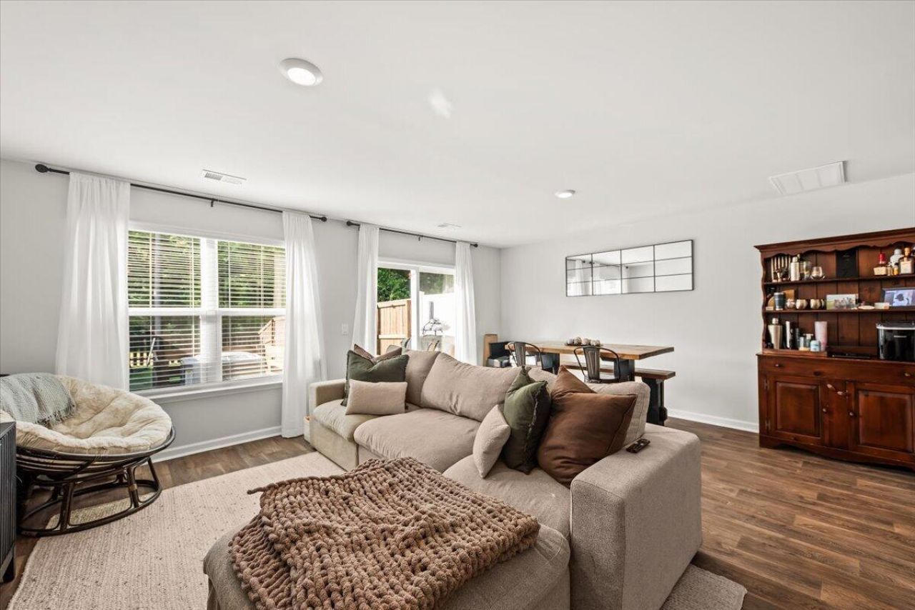 277 Ivory Shadow Road Photo 7