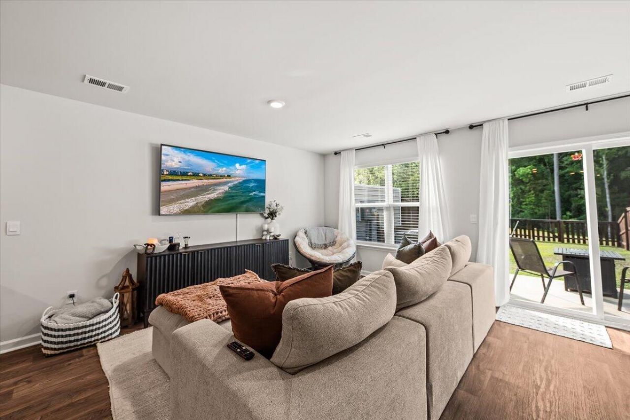 277 Ivory Shadow Road Photo 8