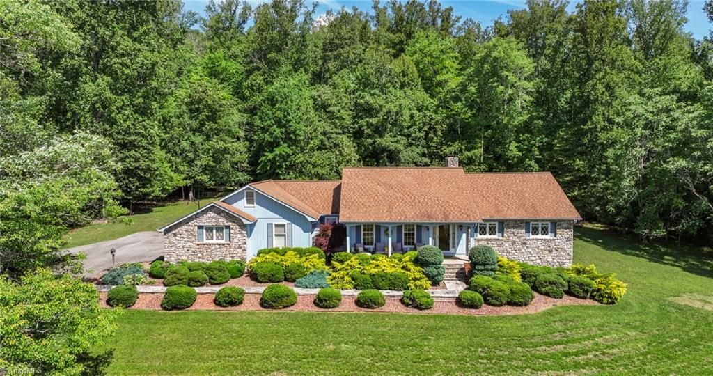 1335 Shingle Gap Road, Purlear, NC 28665 Main Photo