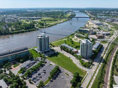 444 Riverfront Plaza , Unit 601, Omaha, NE 68102
