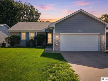 4008 N 8th Street , Lincoln, NE 68521