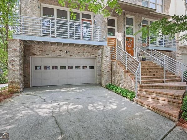1337 Peachtree View, Brookhaven, GA 30319