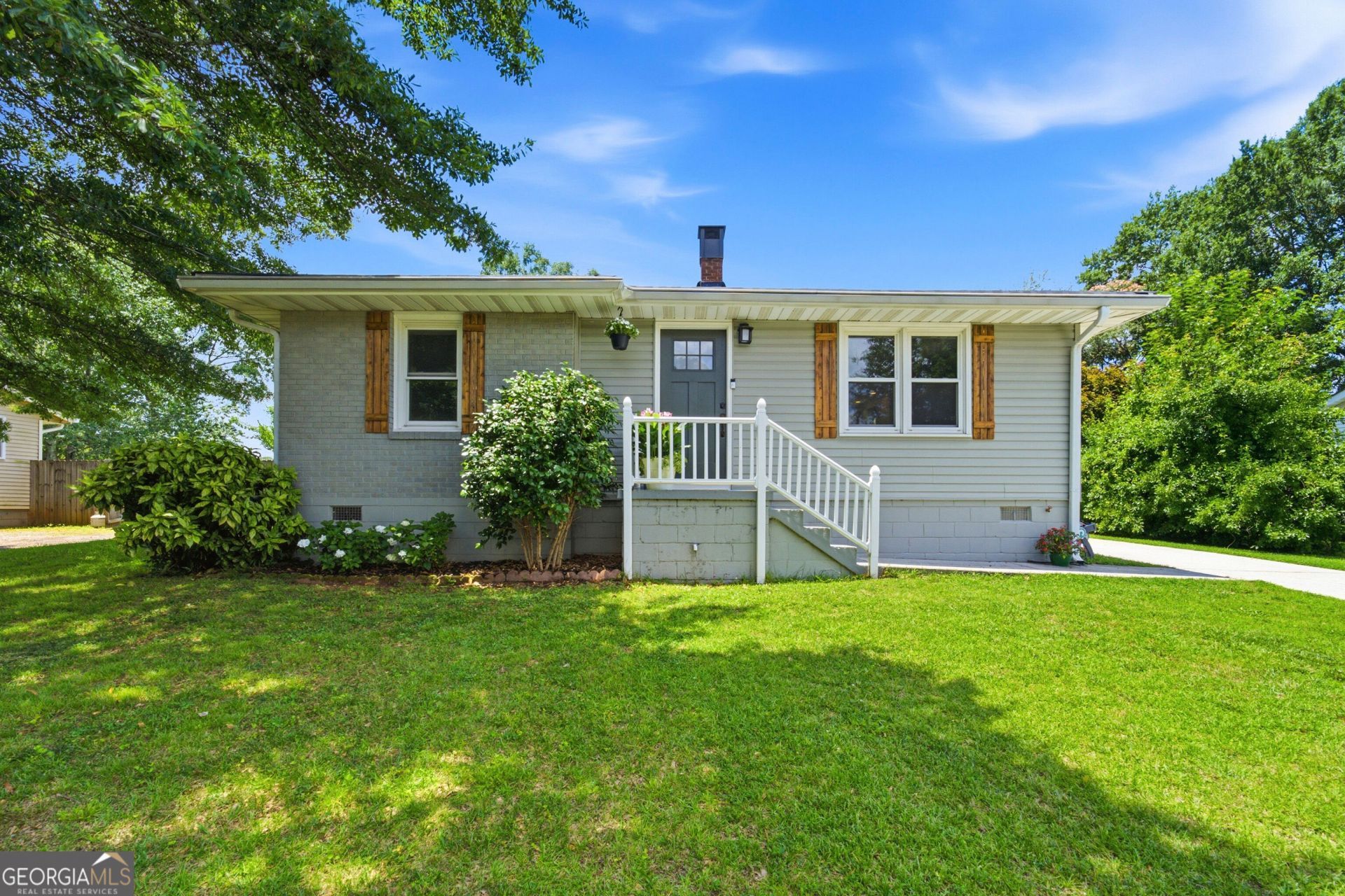 851 Mclinden Avenue Se, Smyrna, GA 30080 Main Photo