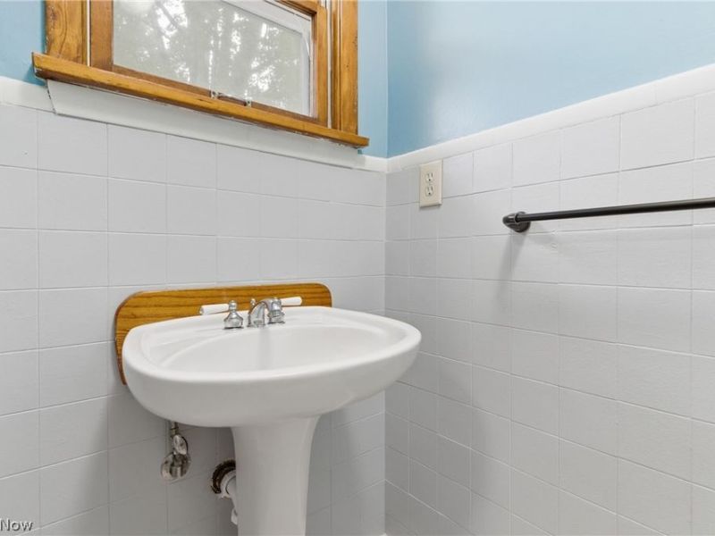 537 Randall Road , Elyria, OH 44035 Photo 19