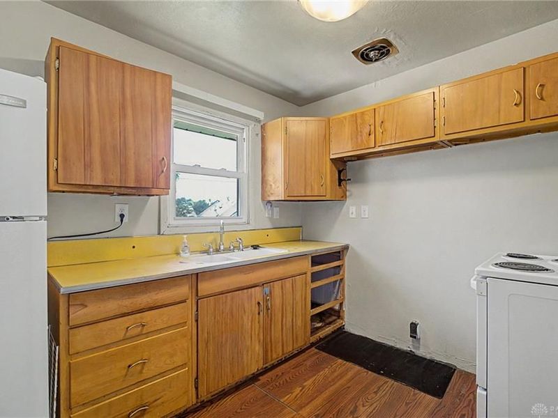 757 Spinning Road, Riverside, OH 45431 Photo 10