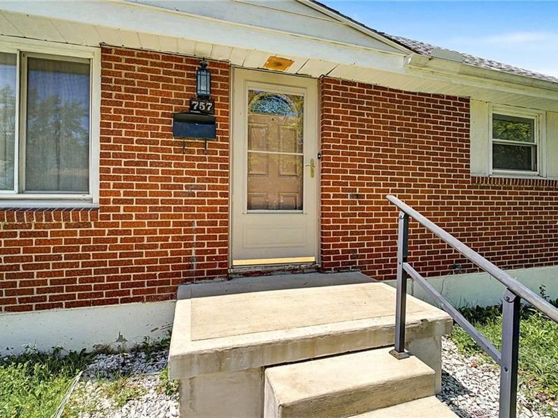 757 Spinning Road, Riverside, OH 45431 Photo 4