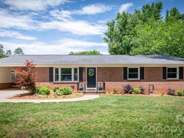3301 Windsor Place, Statesville, NC 28625