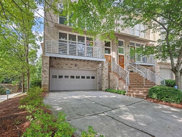 1337 Peachtree View , Brookhaven, GA 30319