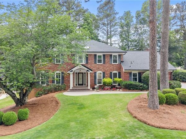 5380 Redfield Drive , Dunwoody, GA 30338