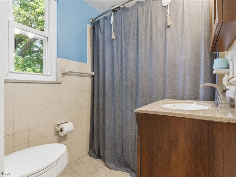 430 Canterbury Road , Bay Village, OH 44140 Photo 28