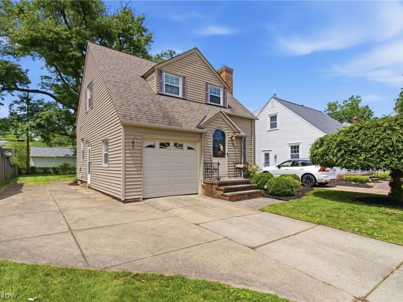 430 Canterbury Road , Bay Village, OH 44140 Photo 4