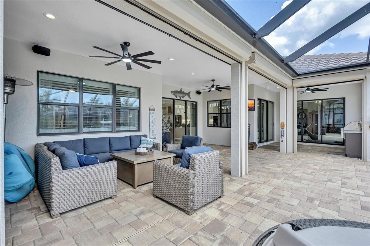 591 Mast Drive, Bradenton, FL 34208 Photo