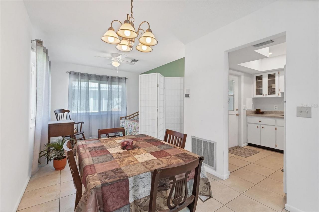 1815 Roxane Way, Unit 65, Sarasota, FL 34235 Photo
