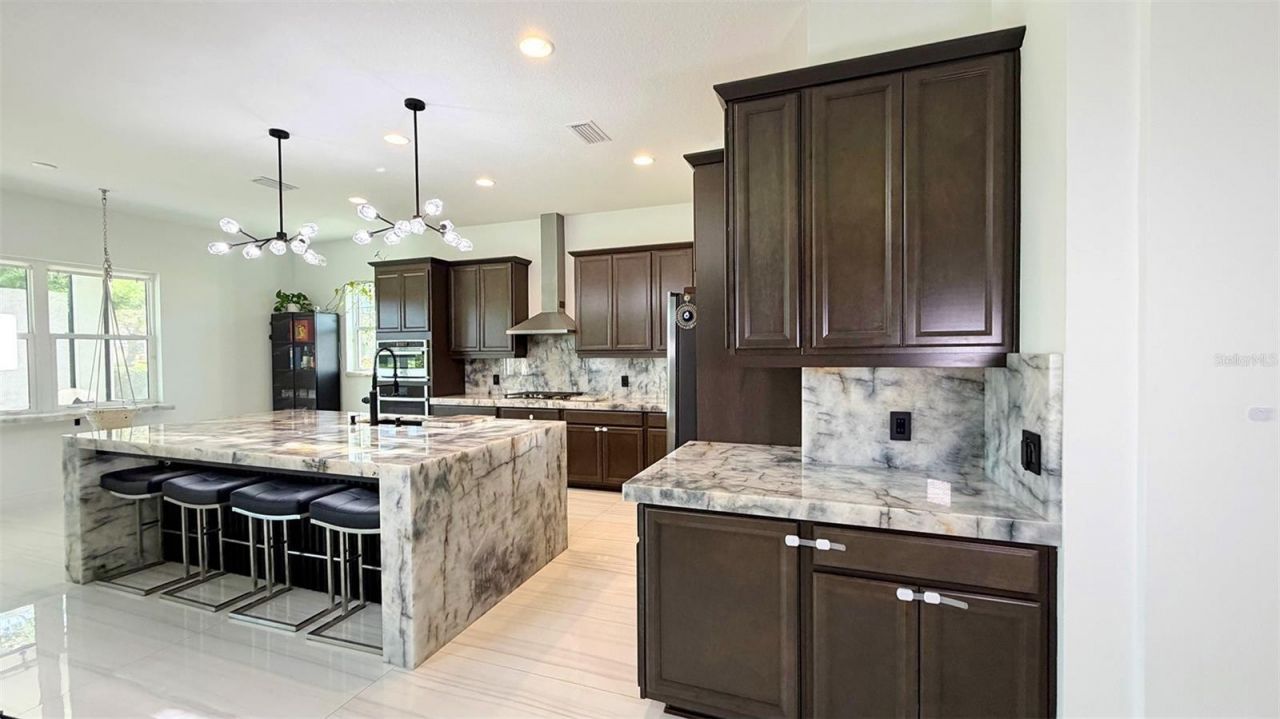 8294 Grande Shores Drive, Sarasota, FL 34240 Photo