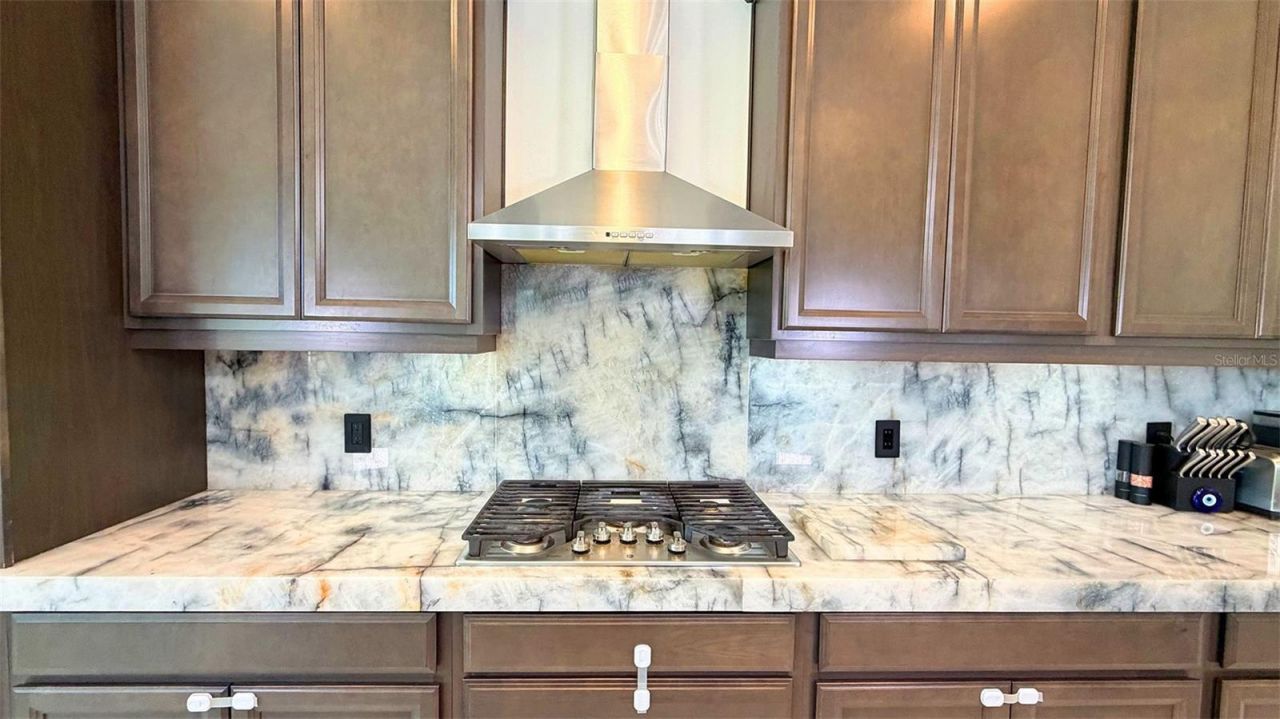 8294 Grande Shores Drive, Sarasota, FL 34240 Photo