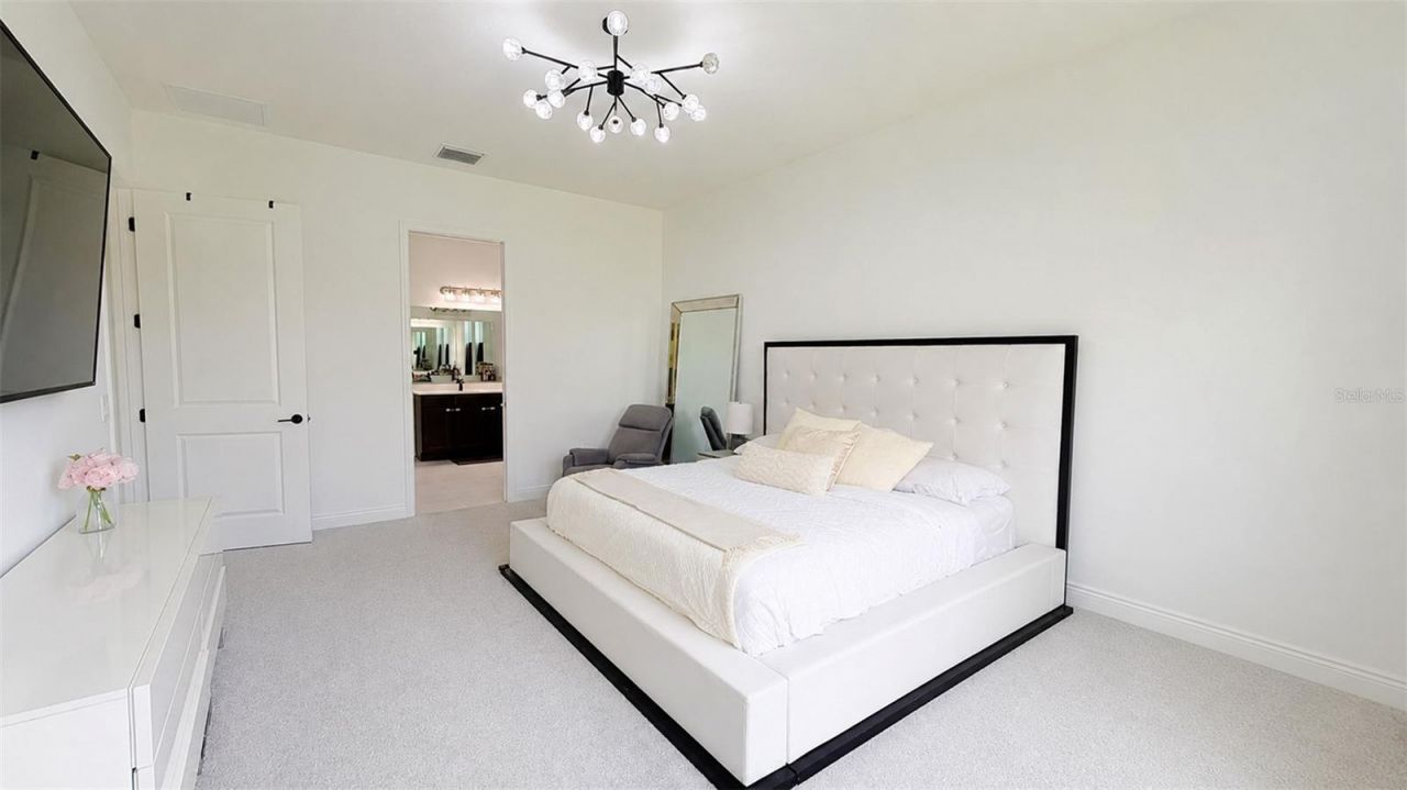 8294 Grande Shores Drive, Sarasota, FL 34240 Photo