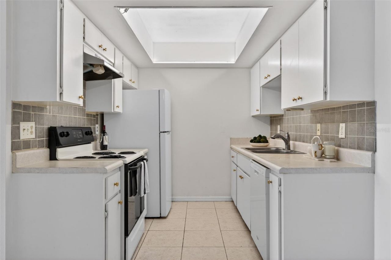 5800 Hollywood Boulevard, Unit 112, Sarasota, FL 34231 Photo
