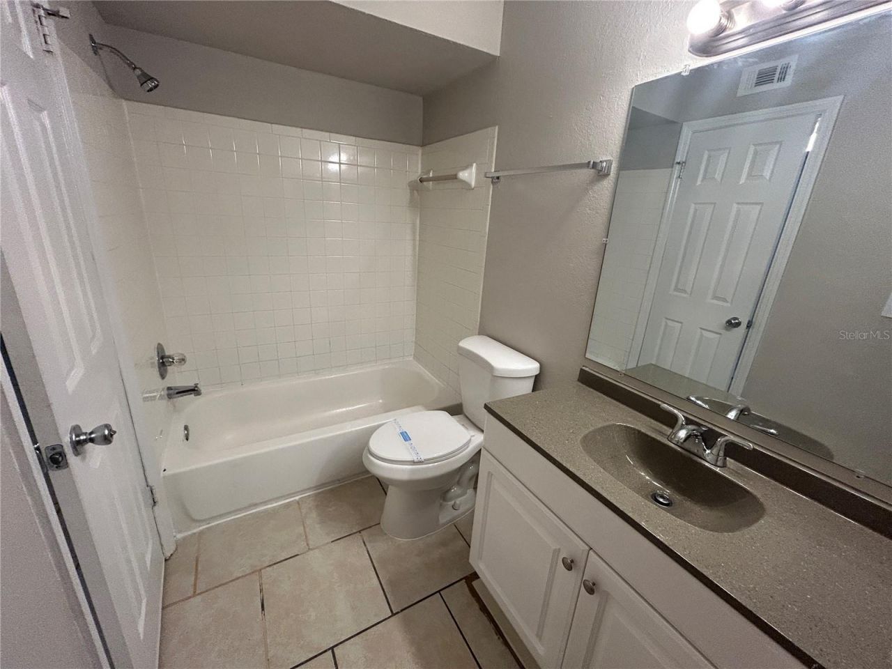 4512 Commander Drive, Unit 1735, Orlando, FL 32822 Photo