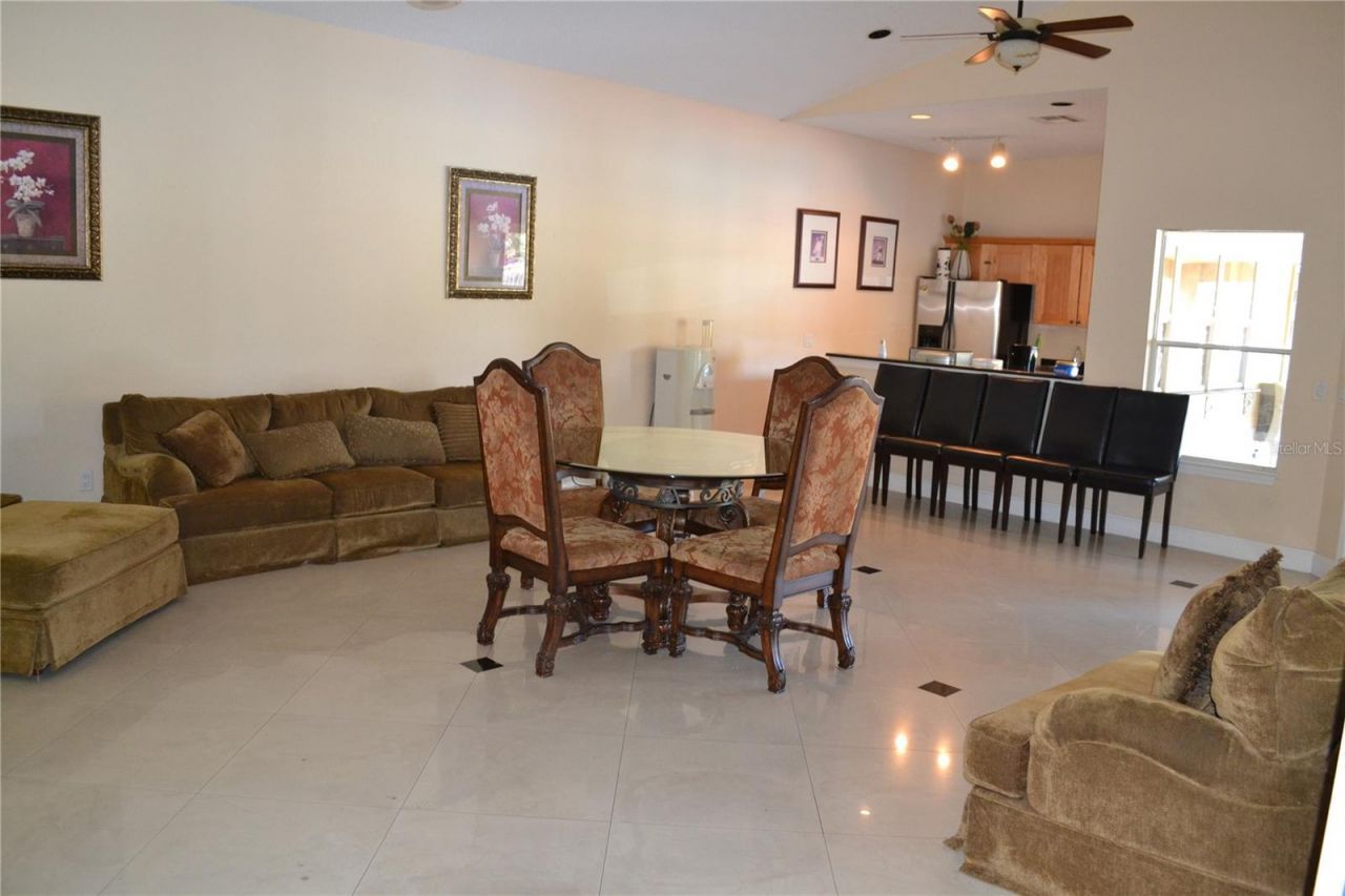 4512 Commander Drive, Unit 1735, Orlando, FL 32822 Photo