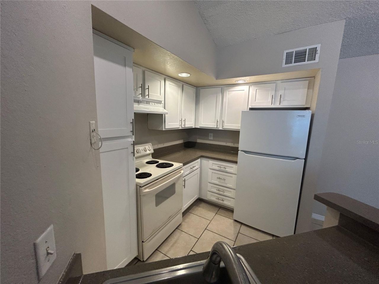 4512 Commander Drive, Unit 1735, Orlando, FL 32822 Photo