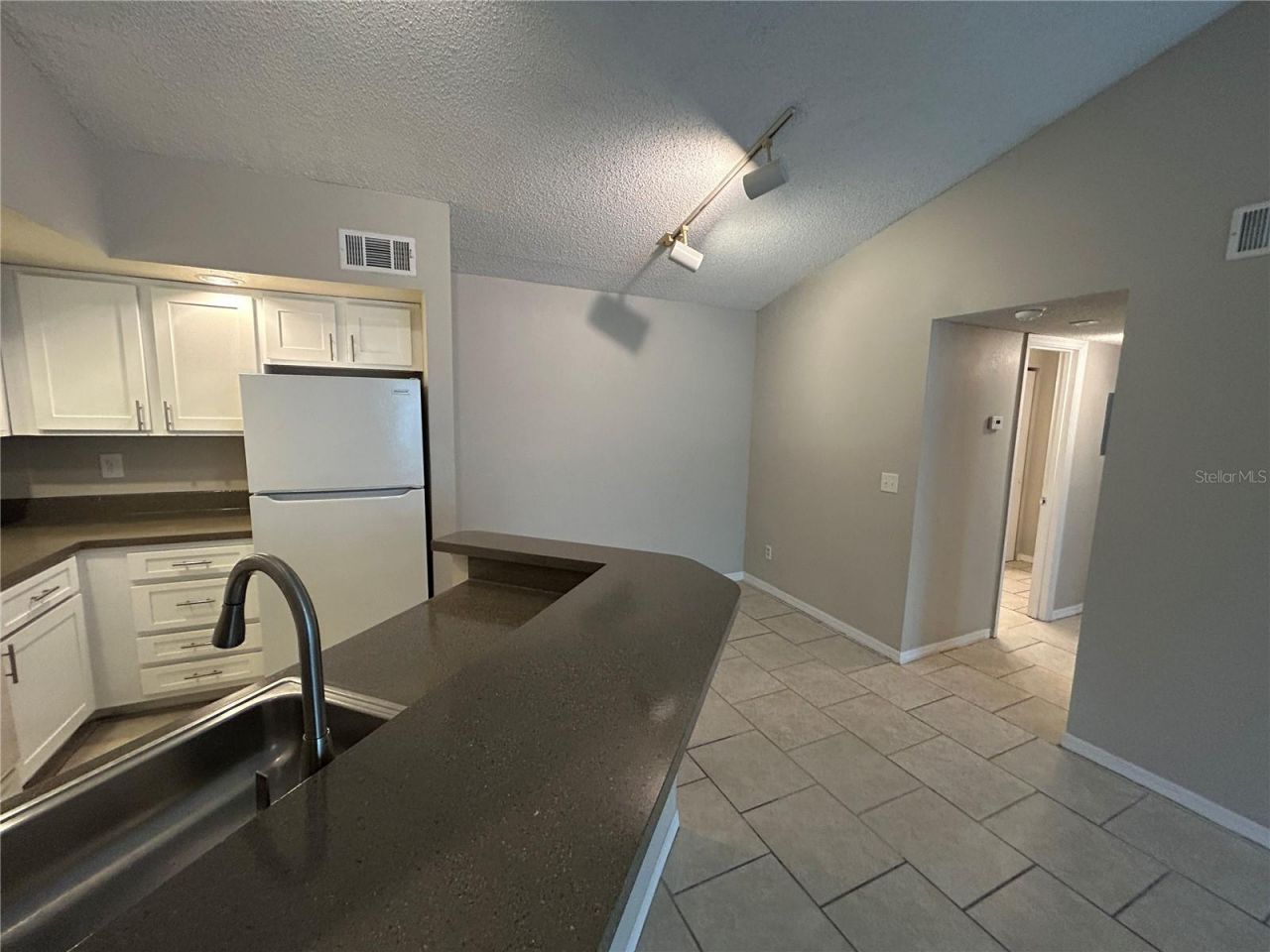 4512 Commander Drive, Unit 1735, Orlando, FL 32822 Photo