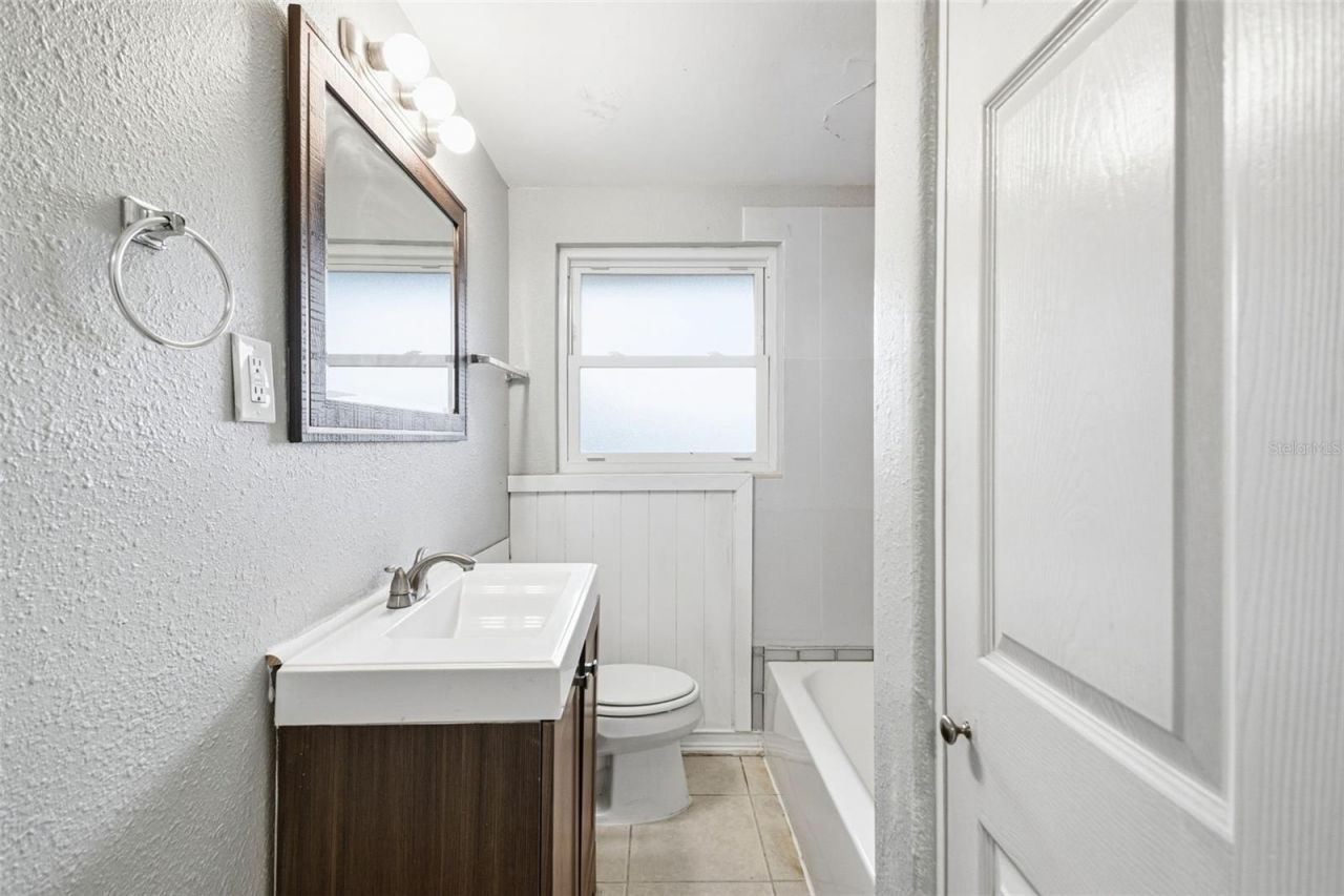 5917 Olive Avenue, Sarasota, FL 34231 Photo