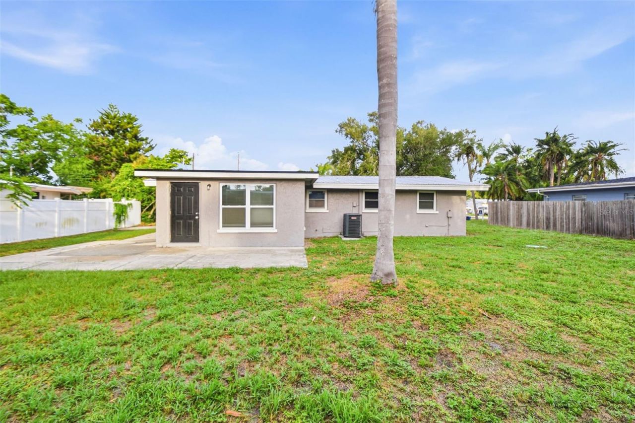 5917 Olive Avenue, Sarasota, FL 34231 Photo