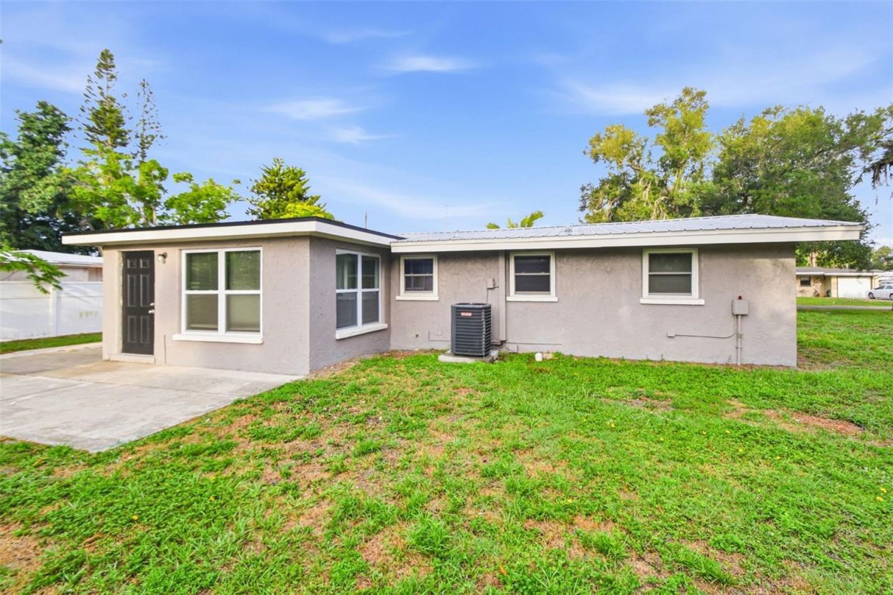 5917 Olive Avenue, Sarasota, FL 34231 Photo