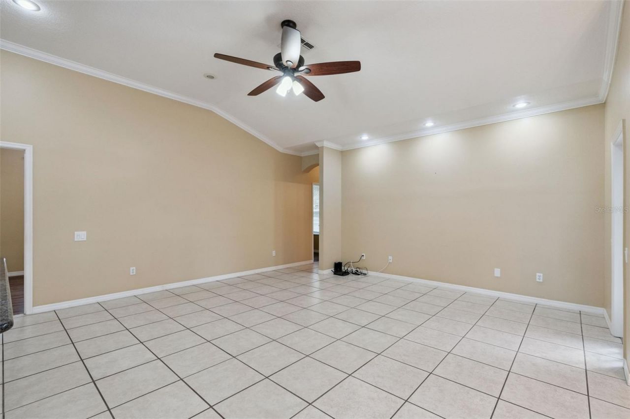 13429 Falcon Pointe Drive, Orlando, FL 32837 Photo