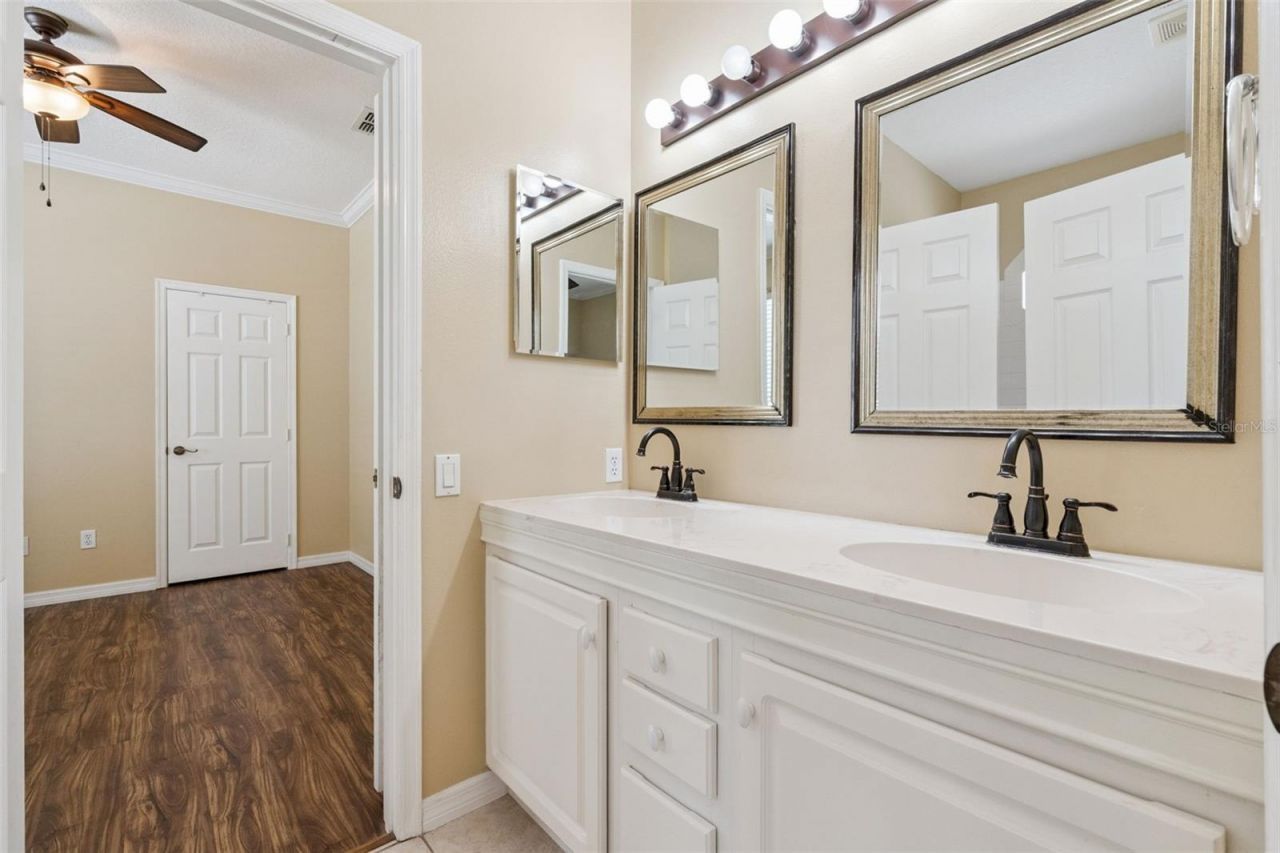 13429 Falcon Pointe Drive, Orlando, FL 32837 Photo