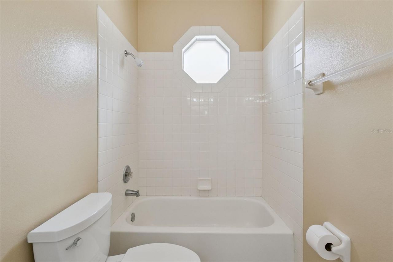 13429 Falcon Pointe Drive, Orlando, FL 32837 Photo