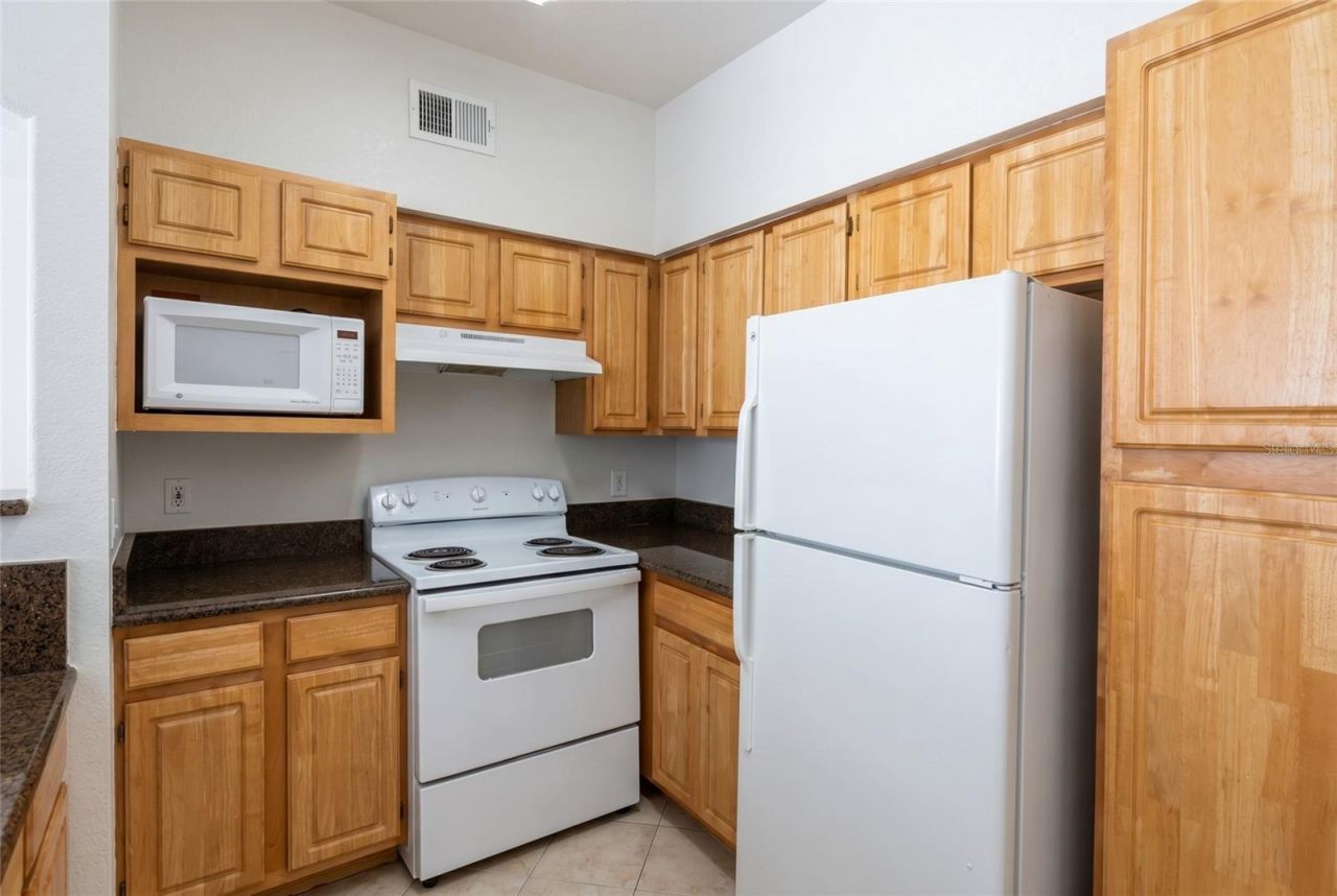 3344 Corona Village Way, Unit 205, Orlando, FL 32835 Photo