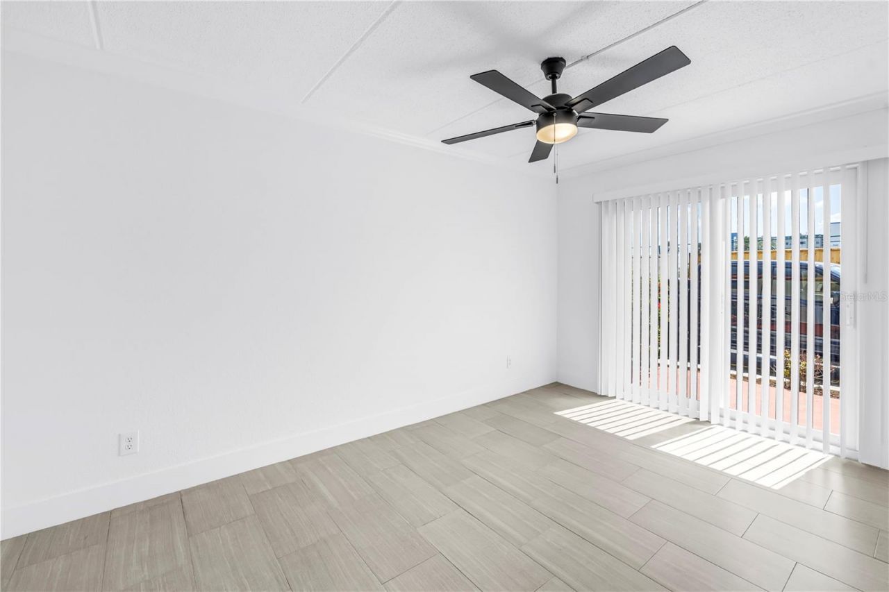 10375 Paradise Boulevard, Unit 51, Treasure Island, FL 33706 Photo
