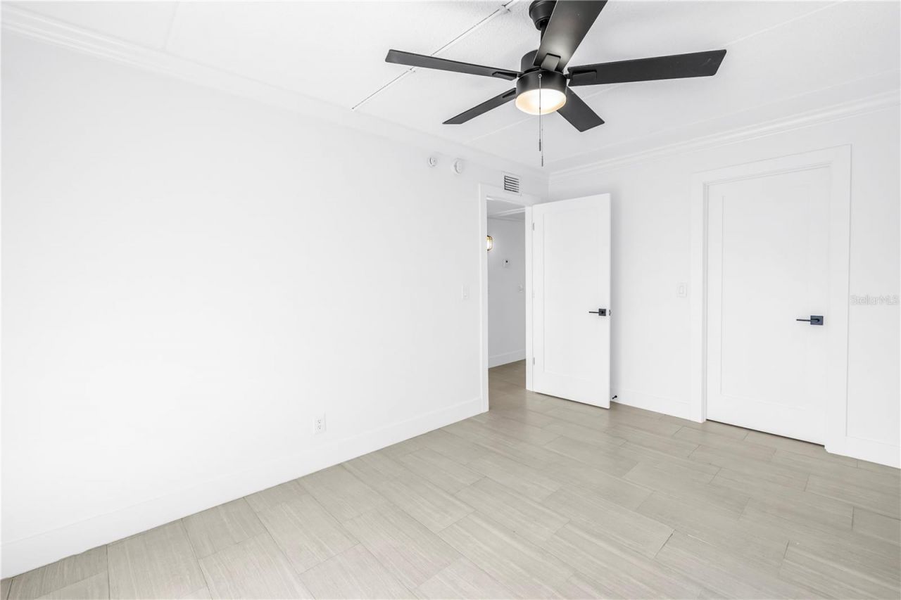 10375 Paradise Boulevard, Unit 51, Treasure Island, FL 33706 Photo